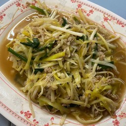 ผัดกุ้ยช่ายขาวเต้าหู้+หมูสับ