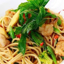 สปาเก็ตตี้ผัดขี้เมา