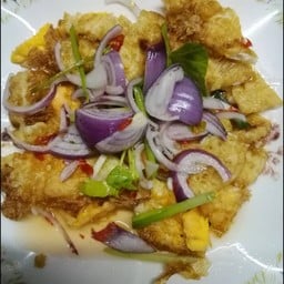 ยำไข่ดาว