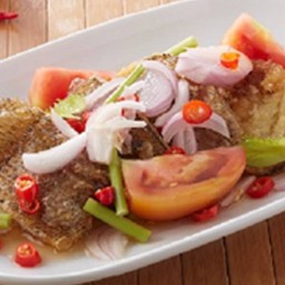 ยำปลาสลิด