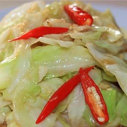 กะหล่ำปลีผัดน้ำปลา