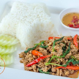 ข้าวผัดกะเพรา