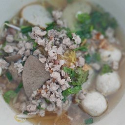 ก๋วยเตี๋ยวโบราณบ้านยาย