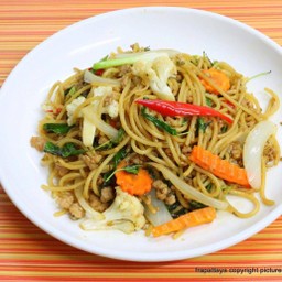 สปาเก็ตตี้ขี้เมาหมูสับ