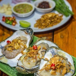 หอยนางรมทรงเครื่อง