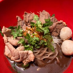 ก๋วยเตี๋ยวสามบอ