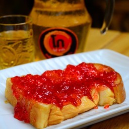 ขนมปังเนย+แยมสตรอว์เบอร์รี่
