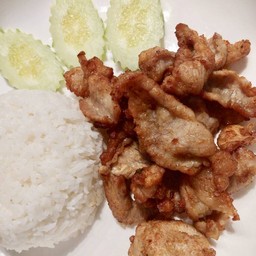 ข้าวหมูหมักทอดน้ำปลา