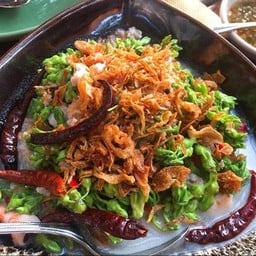 ยำดอกขจร