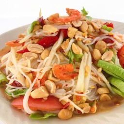 Thai Style Papaya Salad With Vermicelli