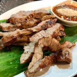 เนื้อย่างน้ำมันงา