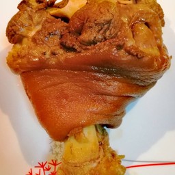 ขาหมูยกขา