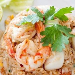 ข้าวผัดรวมมิตร