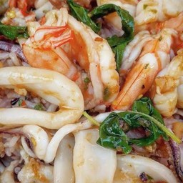 ผัดกระเพราทะเล