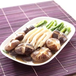 หอยหน่อไม้ทะเลเจี๋ยนยอดคะน้า/Braised Sea Asparagus with Vegetable/芥兰烧鲍鱼条