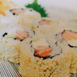 โรลงาแซลม่อนชีส