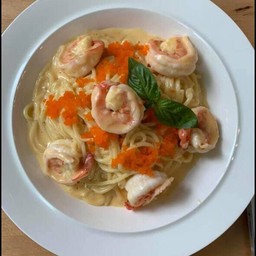 Creamy prawns spaghetti