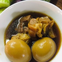 ไข่พะโล้ขาหมู