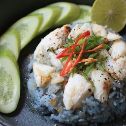 ข้าวผัดปูเดินข้าง