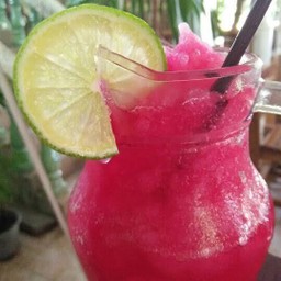 น้ำแดงมะนาวปั่น