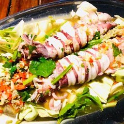 B30-ปลาหมึกไข่นึ่งมะนาว