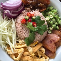 ครัวแม่บัวข้าวคลุก ปทุมธานี