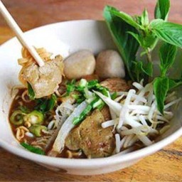ก๋วยเตี๋ยวน้ำตก