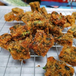 กุ๋ยช่ายสุรีย์