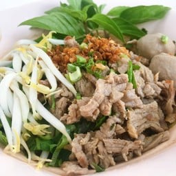 Boat Noodles with Beef in a Bag