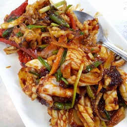 ผัดน้ำพริกเผา