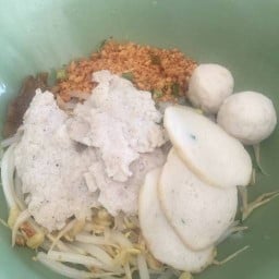 ก๋วยเตี๋ยวปลา ป้าหนึง เจ้าเก่า ตลาดนาเกลือ