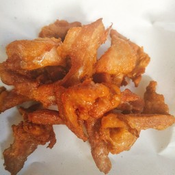 ไก่ทอดสมุนไพรหอมๆอร่อยสุดคุ้ม