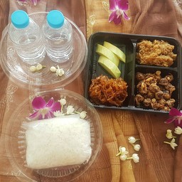 คุณฉวีผ่อง
