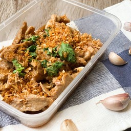 หมูกระเทียม