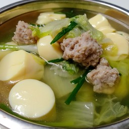แกงจืดเต้าหู้หมูสับ รสกลมกล่อม