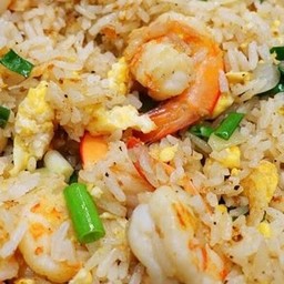ข้าวผัดกุ้ง กลาง