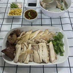 ไก่ต้มสับจานใหญ่