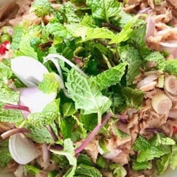 ยำทูน่าตระไคร้