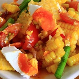 ตำข้าวโพดไข่เค็ม