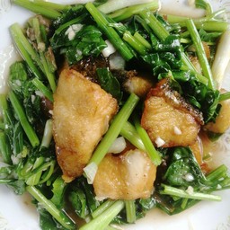 ปลาผัดขึ้นฉ่าย