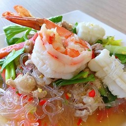 ยำวุ้นเส้นทะเล