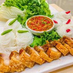 เมี่ยงหมูกรอบ น้ำจิ้มรสเด็ด