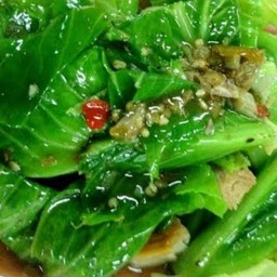 ผัดแขนงปลาเค็ม