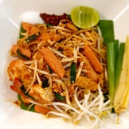 ผัดไทยกุ้งสด