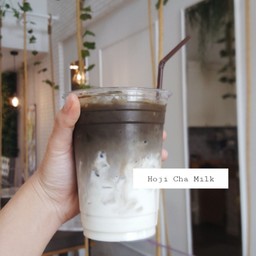 นมโฮจิฉะ