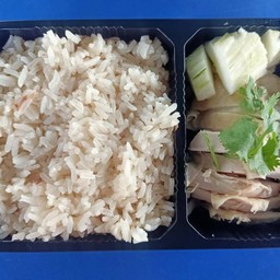 ข้าวมันไก่ต้ม พิเศษ