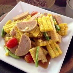 ตำข้าวโพดหมูยอ