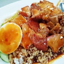 ข้าวหมูแดง+หมูกรอบ