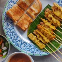 ตี๋ใหญ่ หมูสะเต๊ะ