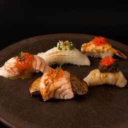 Aburi sushi set